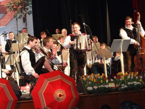 Okrogli muzikantje - pozavna na nožni pogon